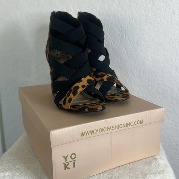 YOKI-FRIDAY-55 Women's Comfort High Heel Pump, Block Heel, Back Zipper, Open Toe - Picture 10 of 12